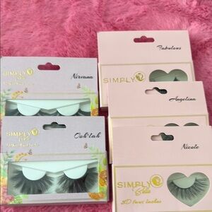 Black Lashes Makeup Set with Clear Window Display